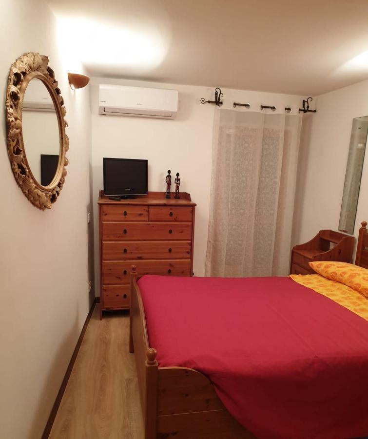 Da Bina Apartment Неми Екстериор снимка